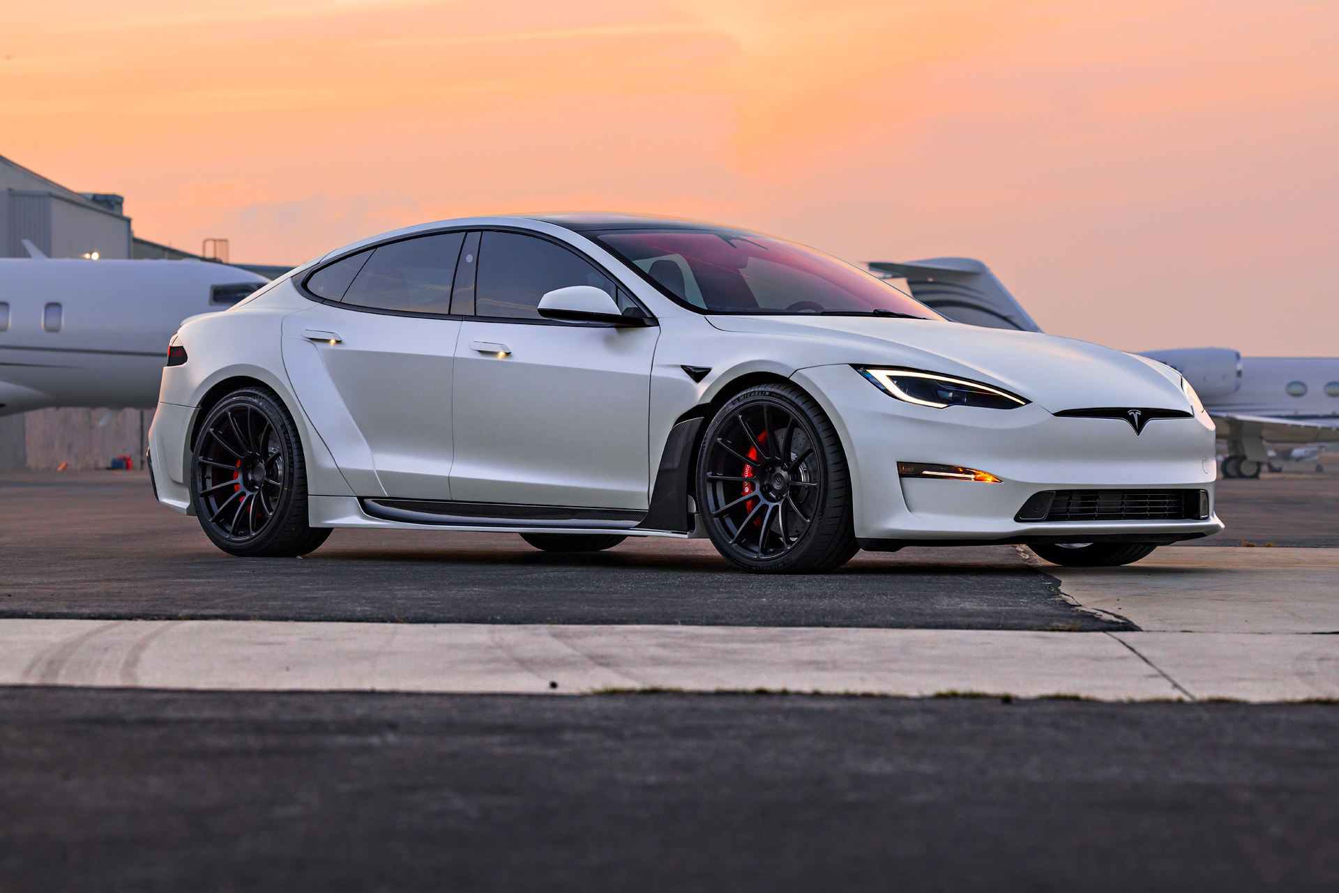 Play Tesla
