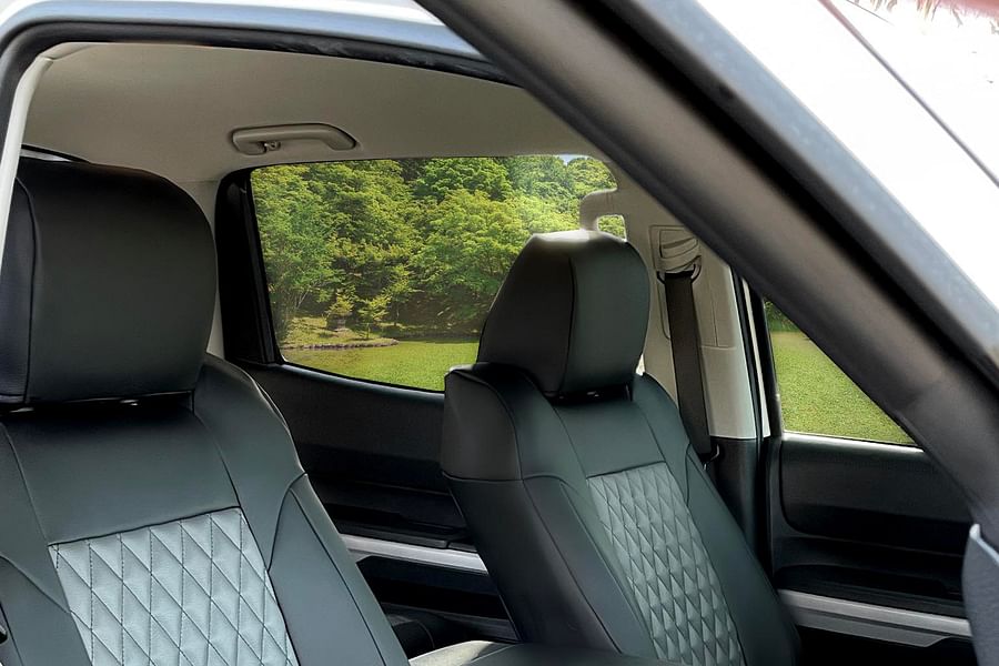 Tesla Model Y quilted seat covers